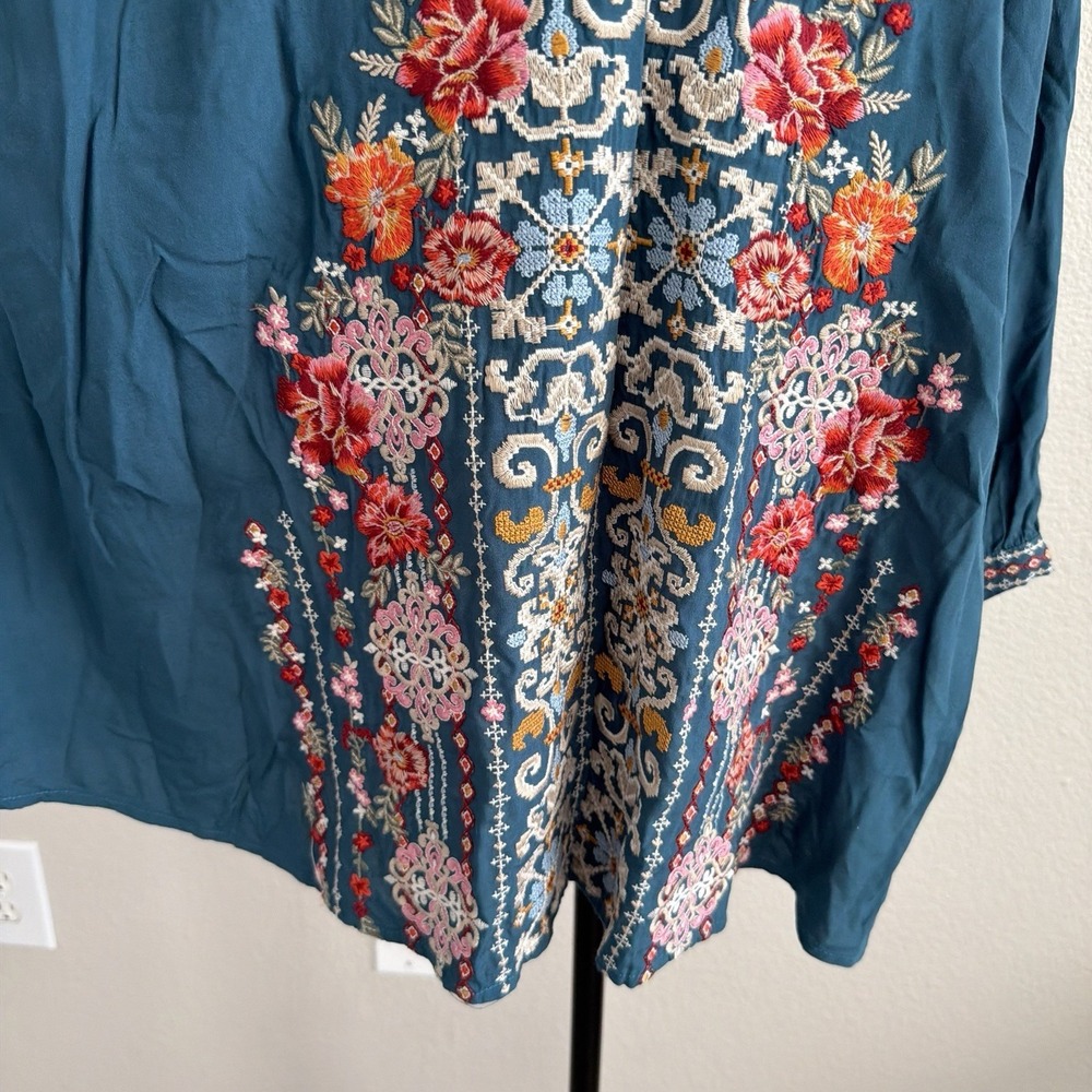 Savanna Jane Tunic Top Womens 2X Teal Embroidered Floral 3/4 Bell Sleeve Boho - Picture 5 of 9